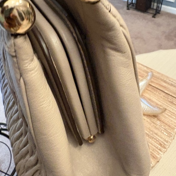 Rare coach Madison - Picture 15 of 15